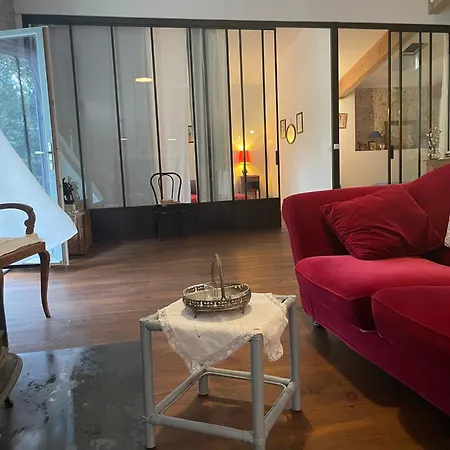 בית נופש De Genty Cenne-Monesties