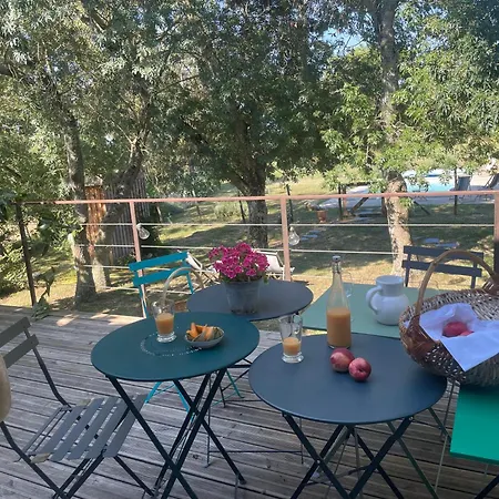 De Genty בית נופש Cenne-Monesties